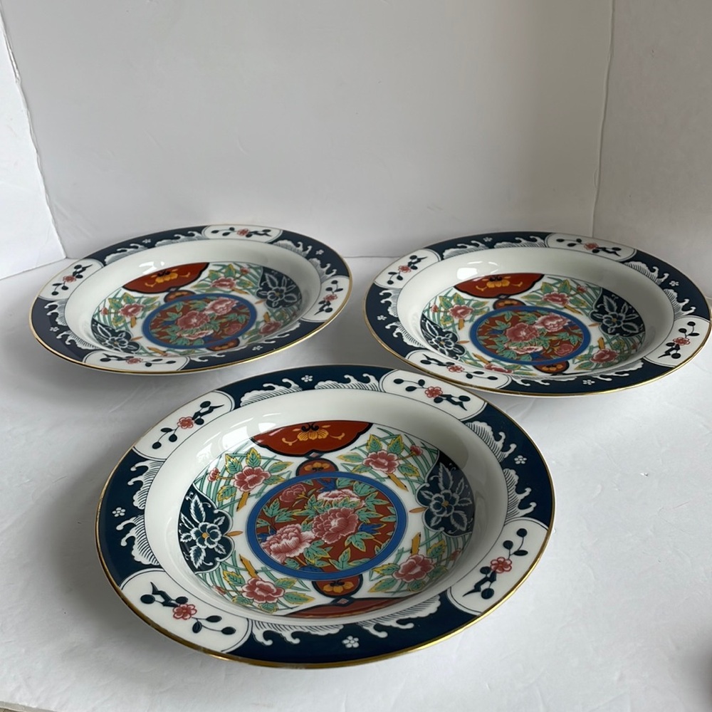 Gump’s San Francisco Set of 3 Bowls 9”